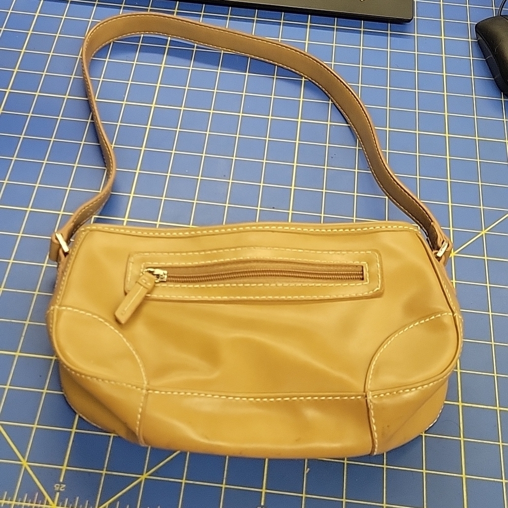 Villager by Liz Claiborne 90s Vintage Purse 10 x 7 x 3 Beige Pleather Bag